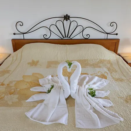 Apartmanhotel Areti 3*