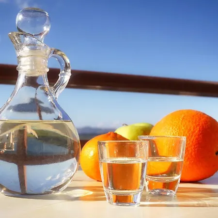 阿雷廷公寓酒店 3* 干尼亞