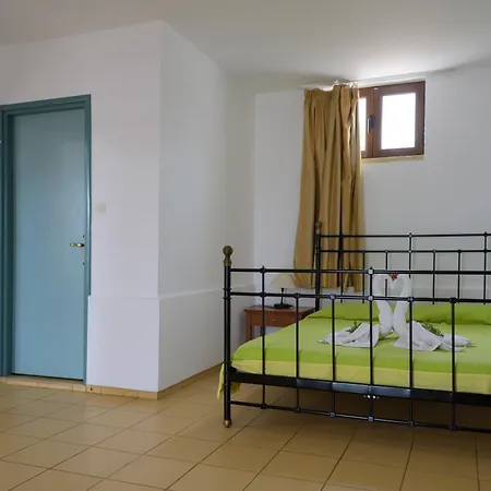 شقة فندقية Areti 3*