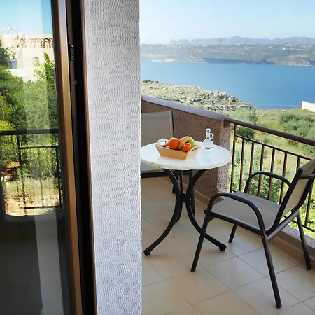 Areti Aparthotel 2*