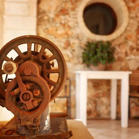 Aparthotel Areti 2*
