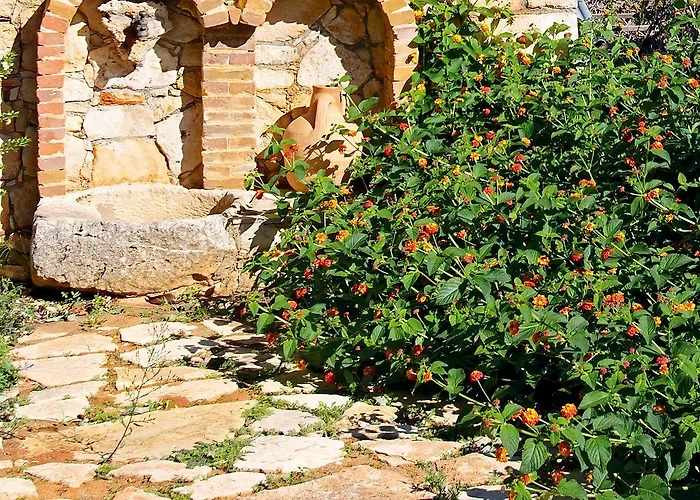 Areti מלון דירות חאניה